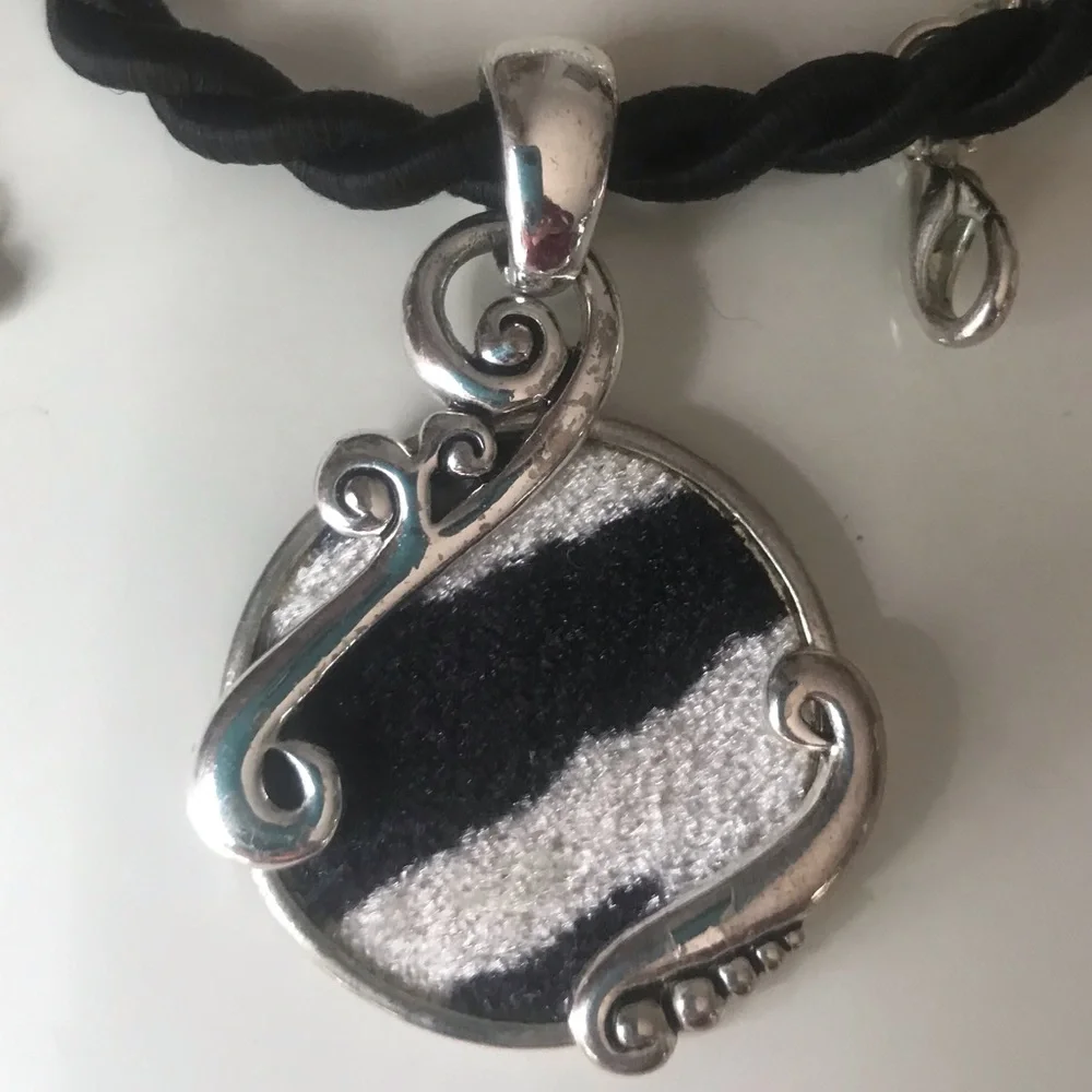 Necklace Black/ White and Silver Tone